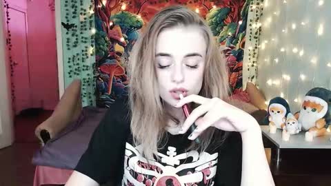 sofia_rosemary online show from October 22, 7:57 pm