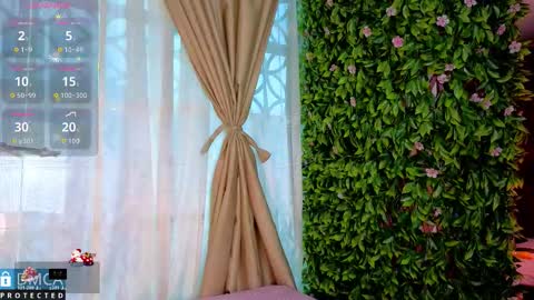 Snapshot of sofia_sstone chatting on February 14, 7:10 pm Sofia Sstone online show from February 14, 7:10 pm