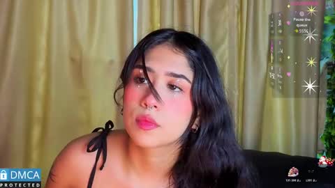 Snapshot of sofia_sstone chatting on February 18, 7:10 pm Sofia Sstone online show from February 18, 7:10 pm