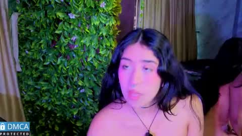 Snapshot of sofia_sstone chatting on February 23, 7:11 pm Sofia Sstone online show from February 23, 7:11 pm