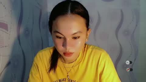 Snapshot of sofia_sweetheart18 chatting on February 10, 4:33 pm sofia_sweetheart18 online show from February 10, 4:33 pm