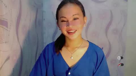 Snapshot of sofia_sweetheart18 chatting on February 23, 3:09 pm sofia_sweetheart18 online show from February 23, 3:09 pm