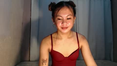 Snapshot of sofia_sweetheart18 chatting on May 15, 10:50 pm sofia_sweetheart18 online show from May 15, 10:50 pm