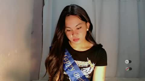 sofia_sweetheart18 online show from July 4, 1:01 am