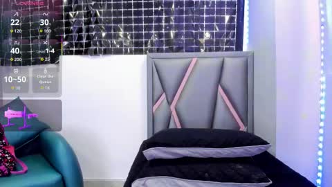 Sofa online show from November 23, 12:38 pm