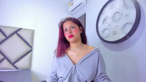 Sofa online show from February 1, 1:31 pm