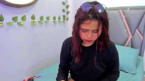 Sofa online show from February 7, 12:31 pm