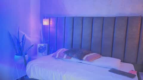 Sofi online show from December 19, 11:17 am