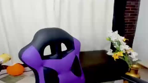 Snapshot of sofiaa_latiin chatting on February 15, 10:10 pm sofia online show from February 15, 10:10 pm