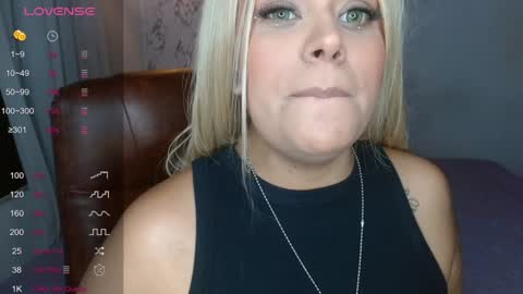 Sofi cortes626 Ig online show from December 17, 1:29 am