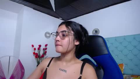 Snapshot of sofiaasexy19 chatting on February 24, 11:19 am Sofia online show from February 24, 11:19 am