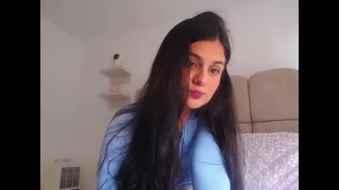 sofiabanks_ online show from April 12, 9:31 pm