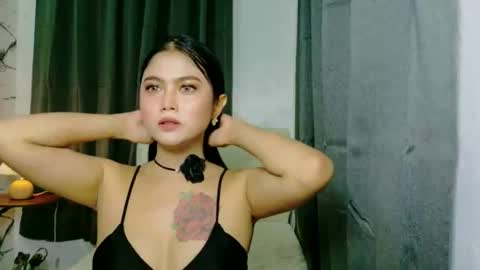 sofiabelle14 online show from August 8, 6:37 am