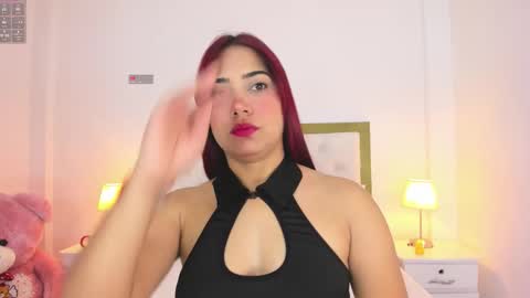 Snapshot of sofiabosch chatting on February 2, 2:32 am Sara online show from February 2, 2:32 am