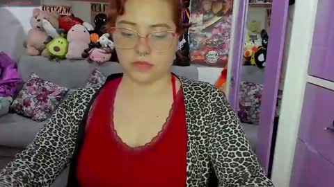 Snapshot of sofiacammy chatting on December 17, 11:27 pm Sofia online show from December 17, 11:27 pm