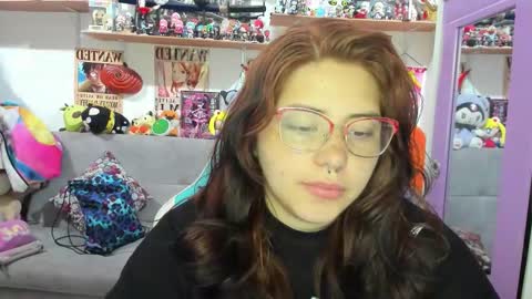 Snapshot of sofiacammy chatting on October 1, 8:59 pm Sofia online show from October 1, 8:59 pm