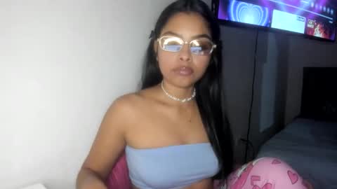 Danna Sofia online show from October 25, 4:20 am