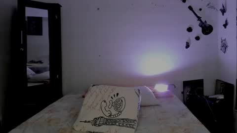 Snapshot of sofiacruz16 chatting on December 4, 12:58 pm sofiacruz16 online show from December 4, 12:58 pm