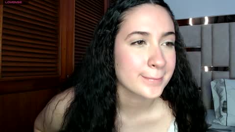 Snapshot of sofiaduque_26 chatting on December 1, 7:47 pm sofiaduque_26 online show from December 1, 7:47 pm