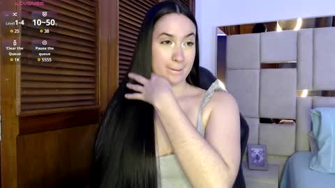 Snapshot of sofiaduque_26 chatting on March 1, 9:15 pm sofiaduque_26 online show from March 1, 9:15 pm