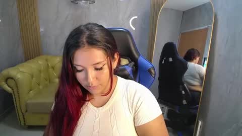 sofiaflame_a online show from September 24, 8:01 pm