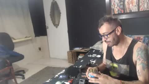 sofialennon1980 online show from October 1, 12:05 am