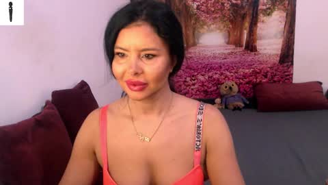 sofialiub online show from December 6, 11:11 am