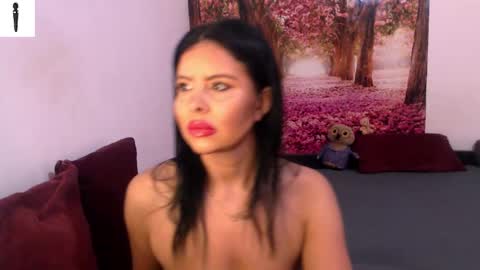 sofialiub online show from December 9, 1:45 pm