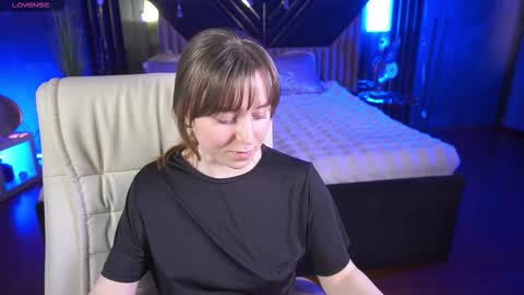 Snapshot of sofialuxuryy chatting on February 12, 2:12 pm SofiaLuxuryy online show from February 12, 2:12 pm