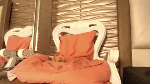 Sofi - next broadcast today 1030pm Colombia time online show from October 15, 8:03 am