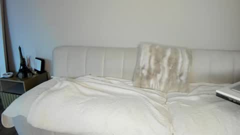 SOFIA   online show from December 2, 10:16 pm