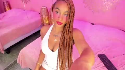 Snapshot of sofiastanley chatting on July 19, 12:31 pm Sofia Stanley online show from July 19, 12:31 pm