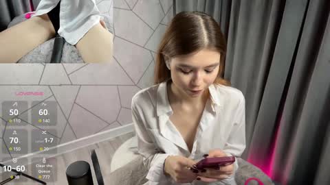 Snapshot of sofiasuper chatting on January 24, 9:28 am Sofia online show from January 24, 9:28 am