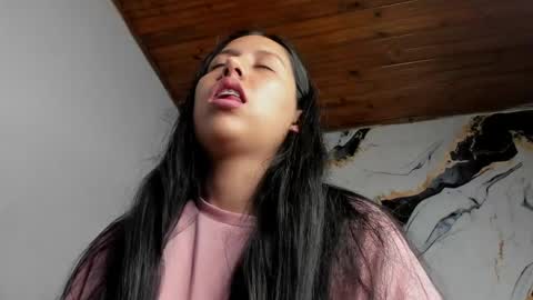 Sofia and Noah online show from April 3, 11:30 am