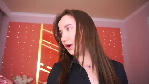 Sofie online show from February 15, 5:09 pm