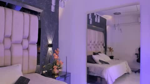  sofie  online show from October 31, 7:48 pm