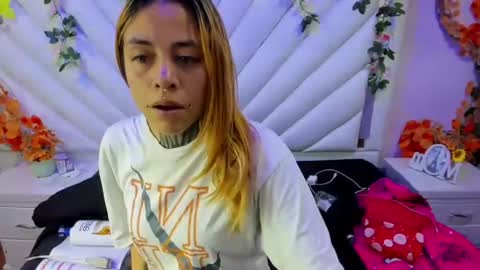 sofii_anal_ online show from September 23, 2:36 am