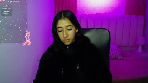 Snapshot of sofii_tk chatting on May 22, 3:13 am Sofii online show from May 22, 3:13 am