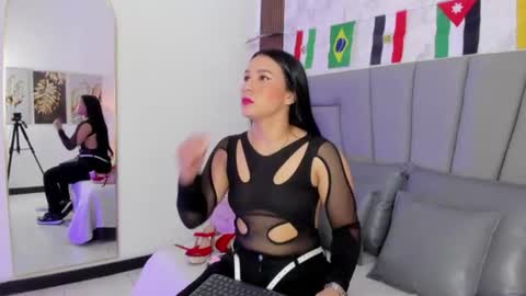      online show from July 5, 11:17 am