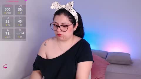 Snapshot of sofix_ chatting on April 19, 8:33 pm Lau online show from April 19, 8:33 pm