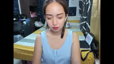 Snapshot of soft_angel8 chatting on November 2, 11:56 am Angel online show from November 2, 11:56 am