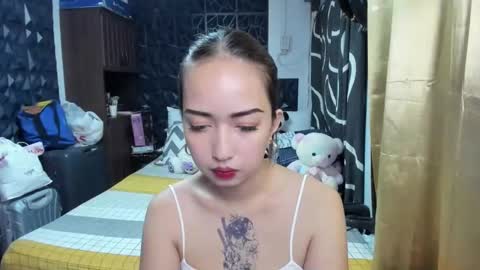 Snapshot of soft_angel8 chatting on November 17, 12:33 pm Angel online show from November 17, 12:33 pm