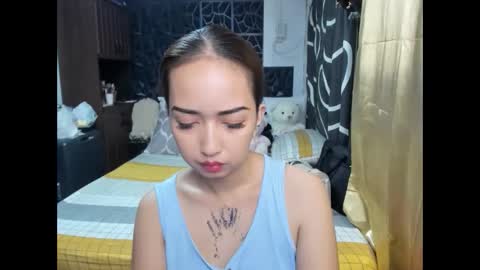 Snapshot of soft_angel8 chatting on November 29, 3:37 pm Angel online show from November 29, 3:37 pm