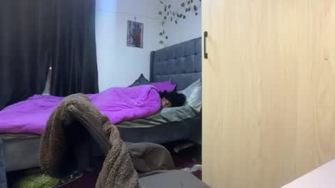 Snapshot of soft_nicole chatting on February 24, 5:44 pm soft_nicole online show from February 24, 5:44 pm