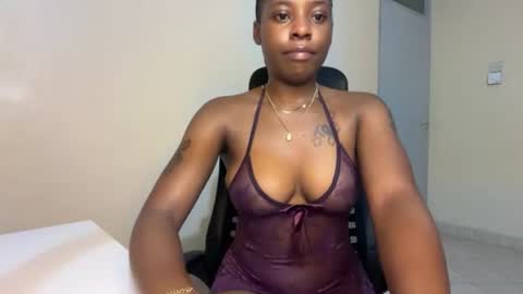 soft_nicole online show from June 28, 12:27 am