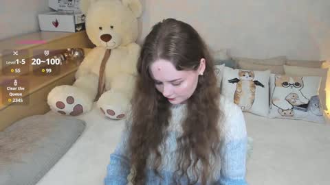 Mia online show from February 8, 7:59 pm