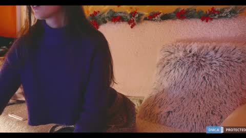 Snapshot of softlee chatting on December 17, 9:28 am Lisa  online at  .11 from about utc online show from December 17, 9:28 am