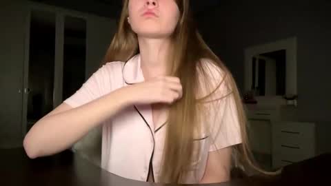 softlygirl online show from February 23, 5:54 pm