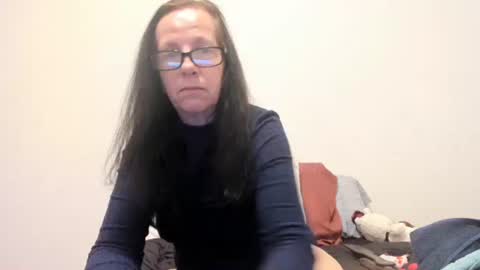 Soft Peach Goddess online show from January 12, 4:50 am