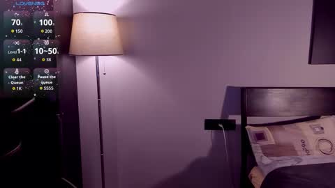 Snapshot of softt_kitty chatting on November 6, 6:42 pm Emily online show from November 6, 6:42 pm